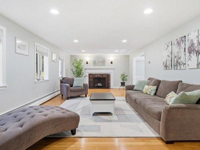 house with 4 bedroom, Carlisle MA ES105535948
