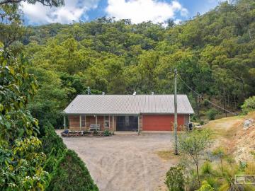 For Rent 4 Bedroom House Cawarral QLD DS102720906