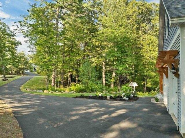 house with 4 bedroom, Center Harbor NH ES105609381