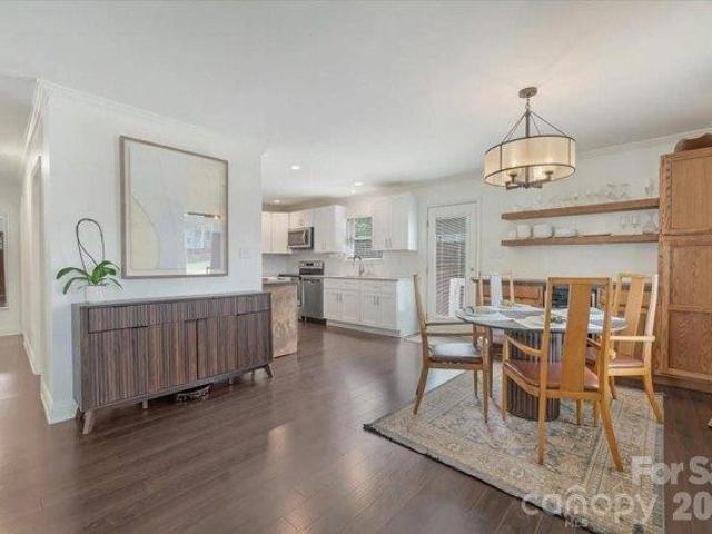 house with 4 bedroom, Charlotte NC ES104902437