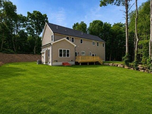 house with 4 bedroom, Charlton MA ES105242206