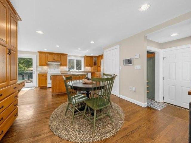house with 4 bedroom, Chelmsford MA ES105350056