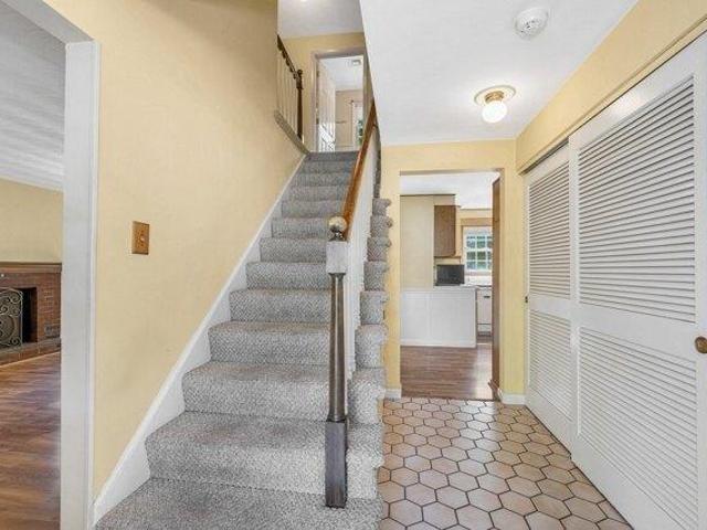 house with 4 bedroom, Chelmsford MA ES105402121