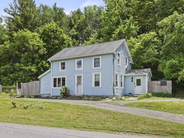 house with 4 bedroom, Cheshire MA ES104792237