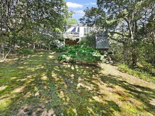 house with 4 bedroom, Chilmark MA ES104833067