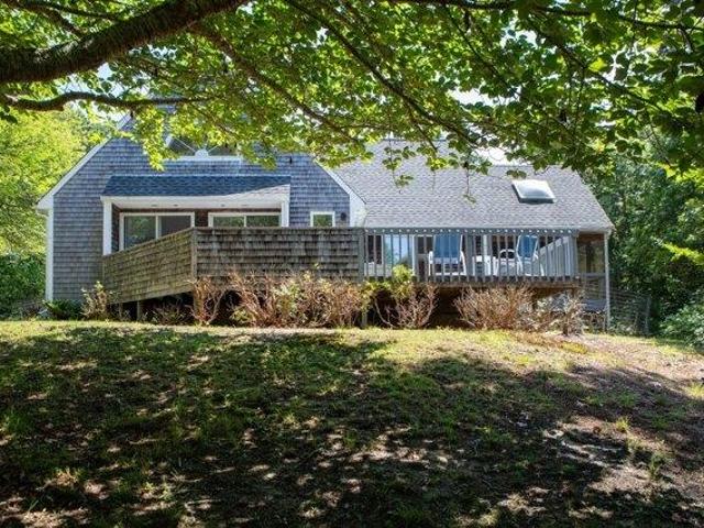 house with 4 bedroom, Chilmark MA ES105588803