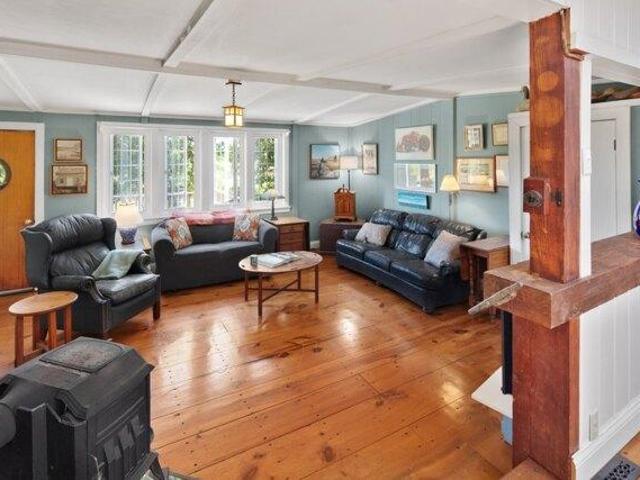 house with 4 bedroom, Chilmark MA ES105611608