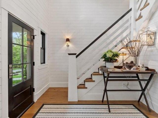 house with 4 bedroom, Concord MA ES105415724