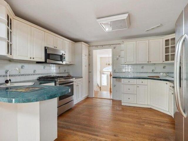 house with 4 bedroom, Concord MA ES105533080