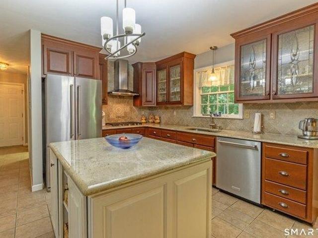 house with 4 bedroom, Colchester CT ES105289379