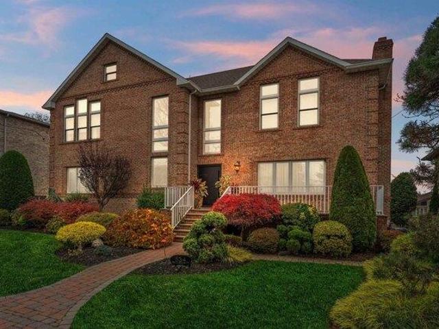 house with 4 bedroom, Cliffside Park NJ ES104834449