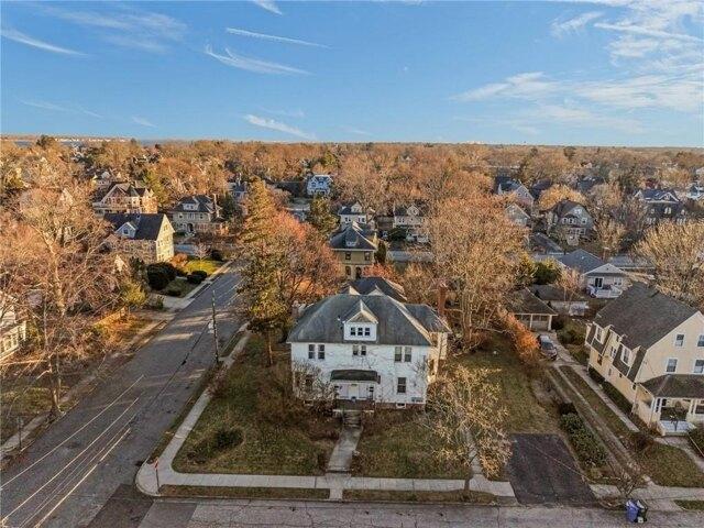 house with 4 bedroom, Cranston RI ES104833471