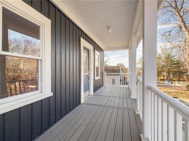 house with 4 bedroom, Cumberland RI ES105532122