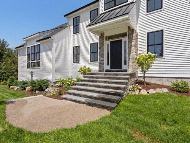 house with 4 bedroom, Cumberland RI ES105723964