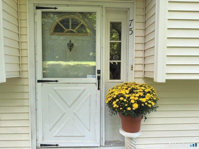 house with 4 bedroom, Danbury CT ES105558229