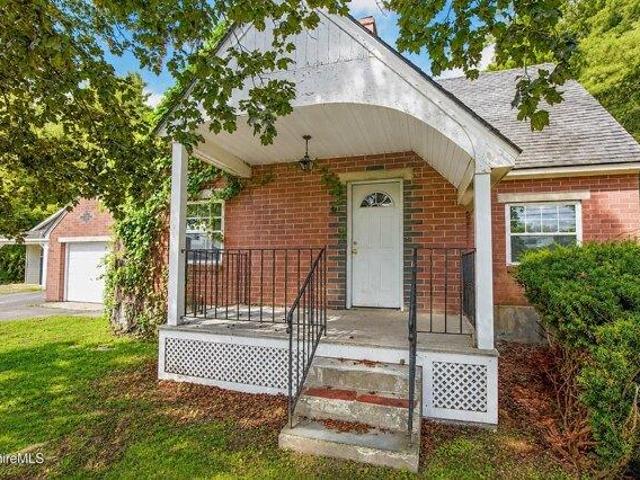 house with 4 bedroom, Dalton MA ES105558055