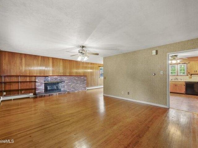 house with 4 bedroom, Dalton MA ES105652523