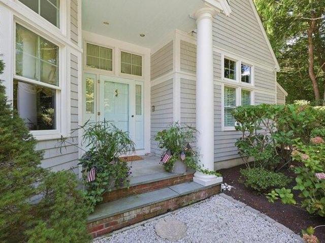 house with 4 bedroom, Dartmouth MA ES105413911
