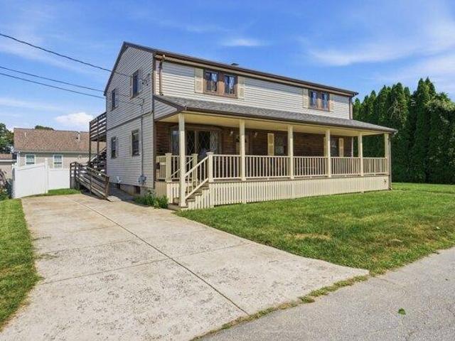 house with 4 bedroom, Dartmouth MA ES105648844