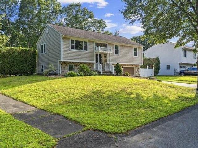house with 4 bedroom, Dartmouth MA ES105722103