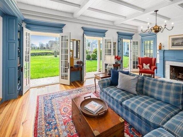 house with 4 bedroom, Dartmouth MA ES105384817