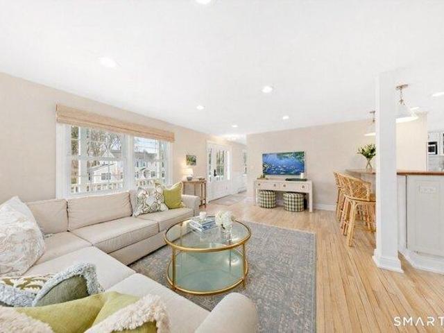 house with 4 bedroom, Darien CT ES104831702