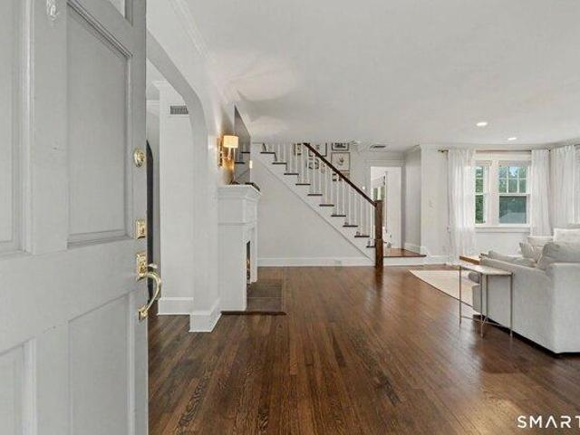 house with 4 bedroom, Darien CT ES105425126