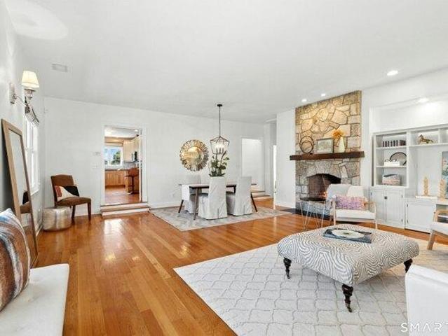 house with 4 bedroom, Darien CT ES105590515