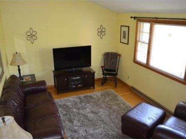 house with 4 bedroom, Dedham MA ES105418469