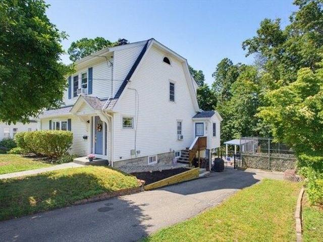 house with 4 bedroom, Dedham MA ES105331191