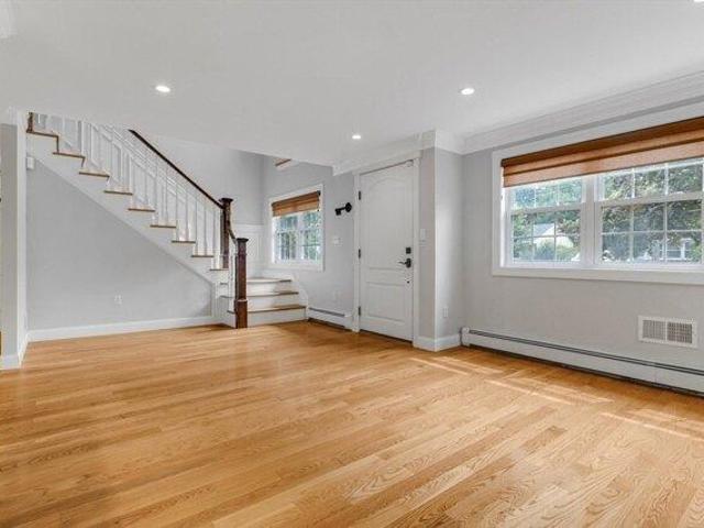 house with 4 bedroom, Dedham MA ES105340868