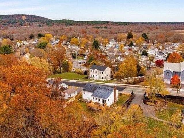 house with 4 bedroom, Dedham MA ES105384249