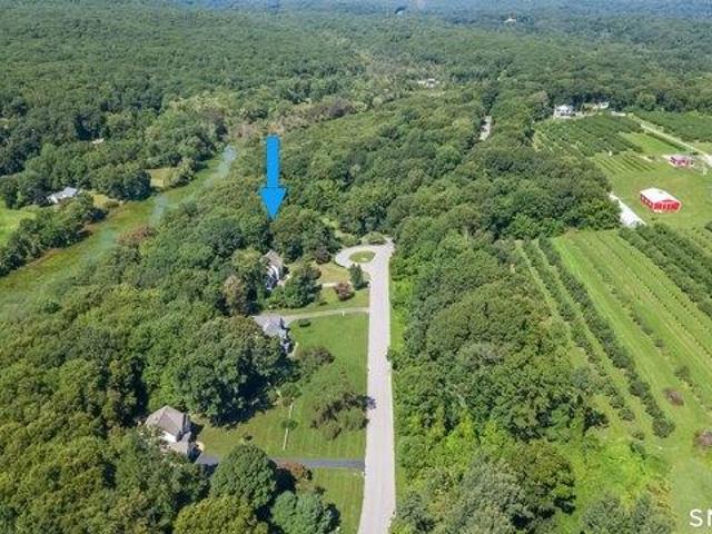 house with 4 bedroom, Deep River CT ES105560755