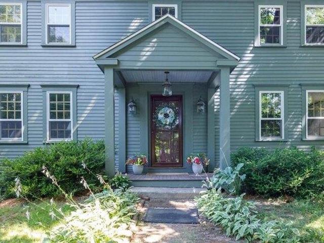 house with 4 bedroom, Deerfield NH ES105560692