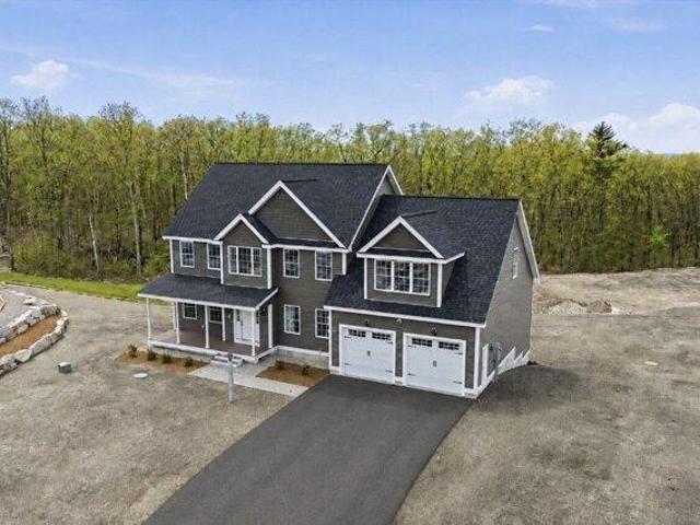 house with 4 bedroom, Derry NH DS104331123