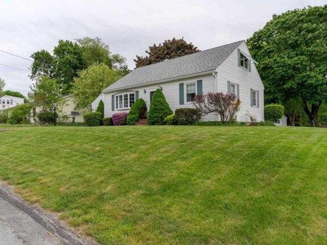house with 4 bedroom, Dover NH ES103437142