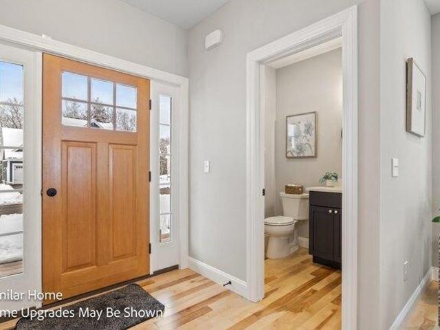 house with 4 bedroom, Dover NH ES105497213