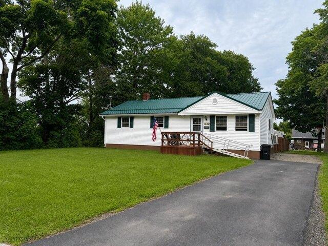 house with 4 bedroom, East Millinocket ME ES105680874