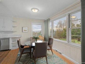 house with 4 bedroom, East Montpelier VT ES103436363