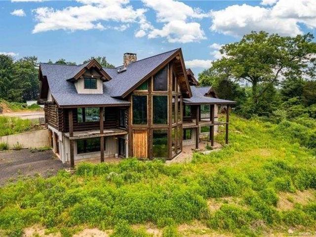 house with 4 bedroom, East Granby CT ES104376464