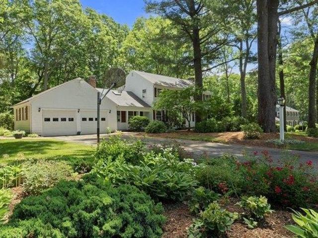 house with 4 bedroom, East Greenwich RI DS103444495
