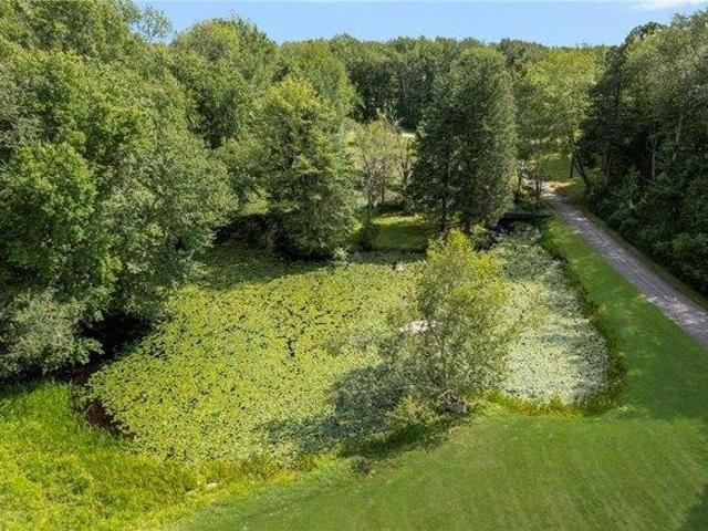 house with 4 bedroom, East Greenwich RI ES105695484