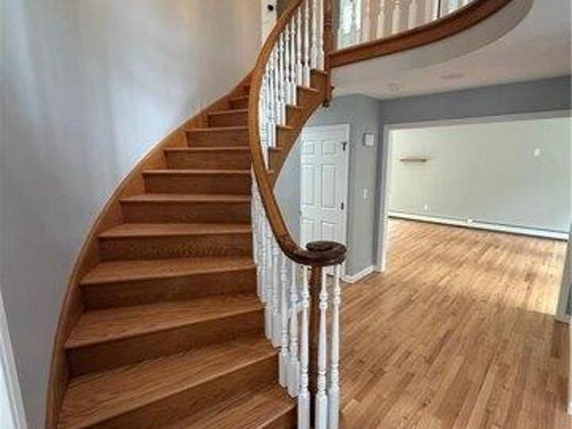 house with 4 bedroom, East Greenwich RI ES105726736