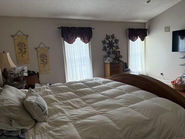 house with 4 bedroom, East Haven CT ES105494098