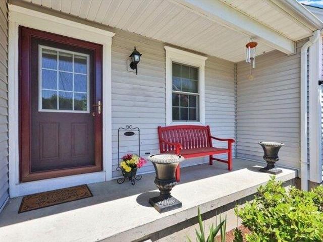 house with 4 bedroom, East Longmeadow MA ES105331387