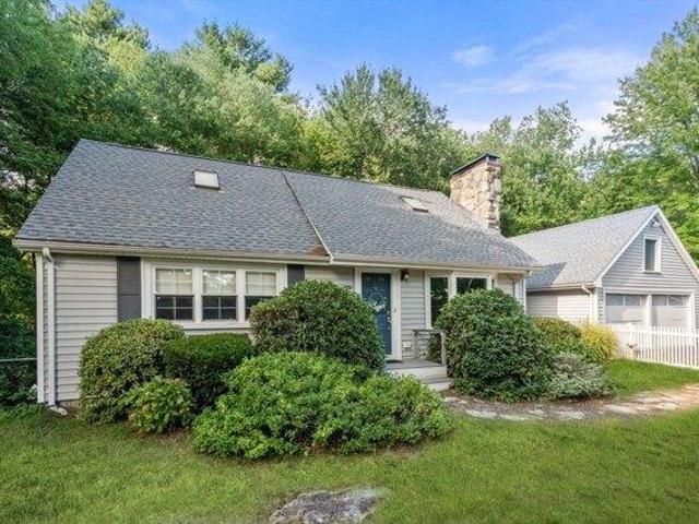 house with 4 bedroom, Easton MA ES105368481