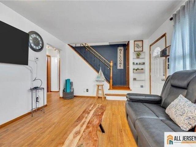 house with 4 bedroom, Edison NJ ES105290489