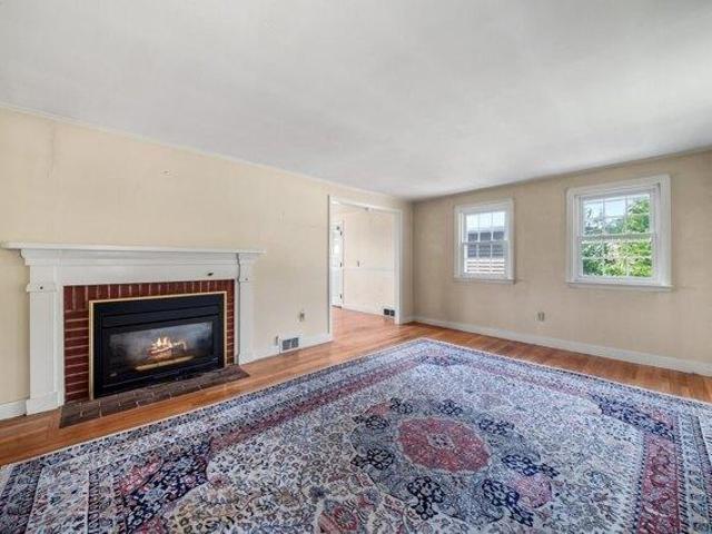 house with 4 bedroom, Eliot ME ES105368088