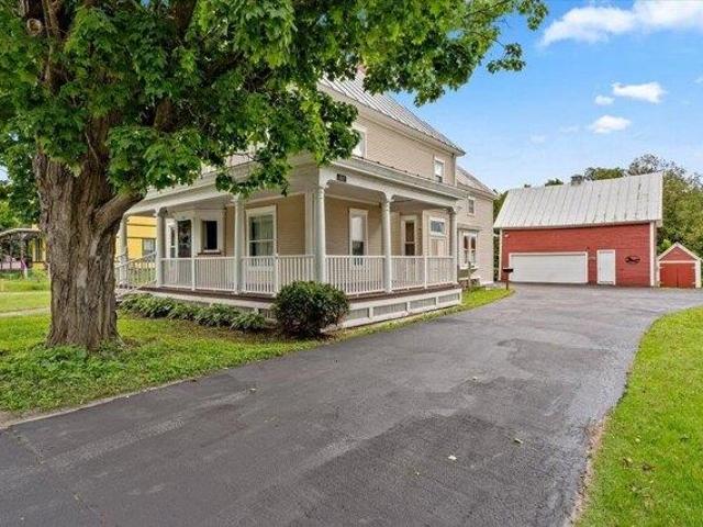 house with 4 bedroom, Enosburg Falls VT ES104443386