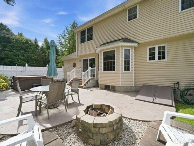 house with 4 bedroom, Enfield CT ES105534075